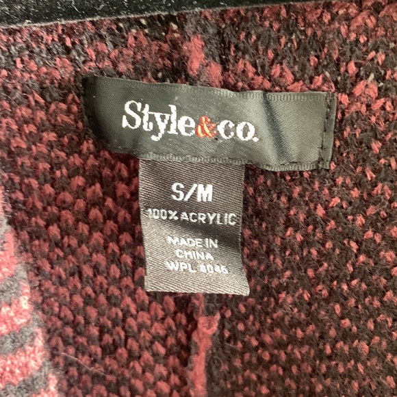 Style & Co. Patterned Knit Wrap - Picture 2 of 6
